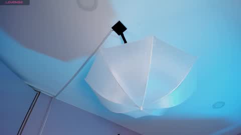 Snapshot of millieskinny_ chatting on November 4, 2025, 12:10 am Ana Maria online show from November 4, 2025, 12:10 am