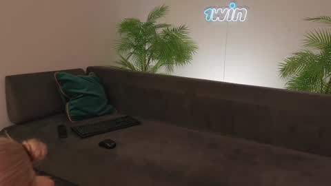 Snapshot of milly____ chatting on January 30, 2025, 2:15 pm Charlie online show from January 30, 2025, 2:15 pm
