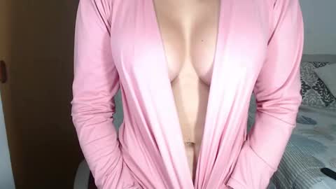 Milly online show from October 24, 2025, 1:03 am