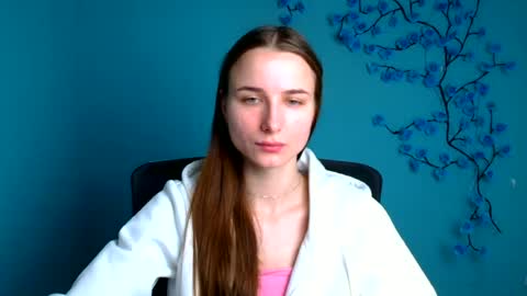 Snapshot of milly_liss chatting on June 17, 2026, 5:32 am Milly online show from June 17, 2026, 5:32 am