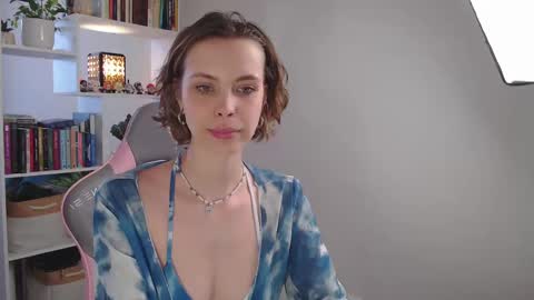 Snapshot of milly_ross23 chatting on February 25, 2025, 7:09 am Milly online show from February 25, 2025, 7:09 am