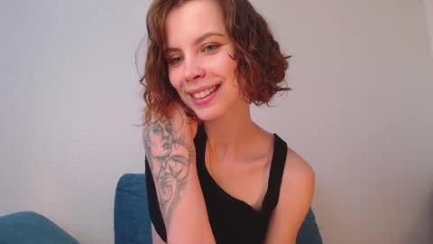 Snapshot of milly_ross23 chatting on October 14, 2025, 7:09 am Milly online show from October 14, 2025, 7:09 am