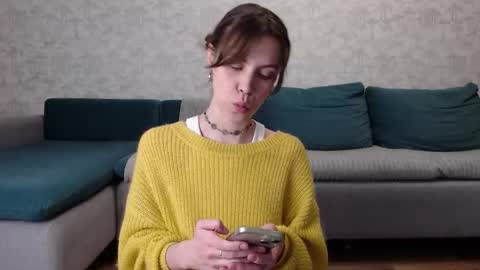 Milly online show from November 25, 2025, 8:25 am