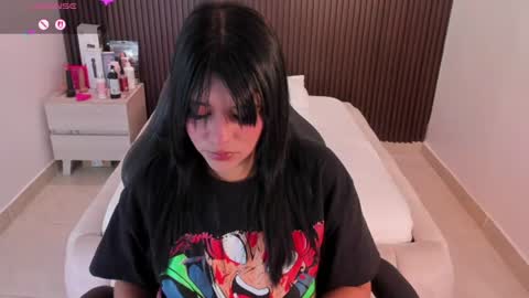 millyevans1 online show from July 9, 2026, 3:32 am