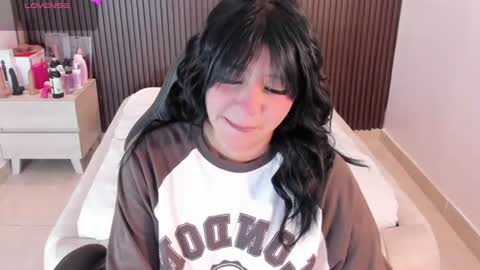 millyevans1 online show from July 28, 2026, 3:24 am