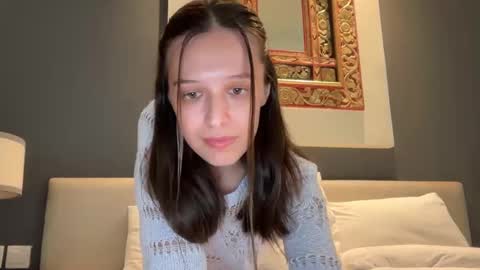 Snapshot of millypetite chatting on November 2, 2025, 2:14 am Milly online show from November 2, 2025, 2:14 am