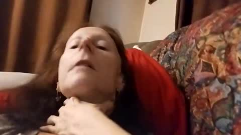 miloanj online show from November 16, 2025, 10:04 pm