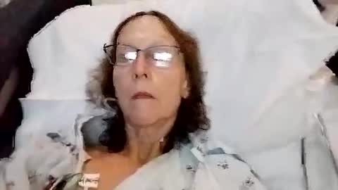 miloanj online show from April 13, 2026, 3:12 am