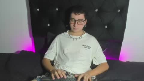milogm_ online show from July 2, 2026, 8:37 pm