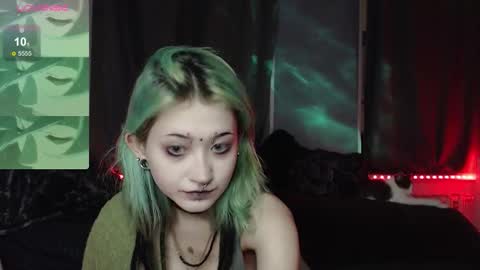 milten_trish online show from December 1, 2025, 7:08 pm