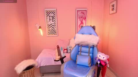 milu_carbajal_x online show from February 17, 2026, 4:09 am