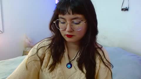 Snapshot of mily_baker chatting on January 15, 2025, 11:19 pm mily_baker online show from January 15, 2025, 11:19 pm
