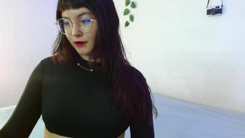 Snapshot of mily_baker chatting on February 28, 2025, 4:20 pm mily_baker online show from February 28, 2025, 4:20 pm