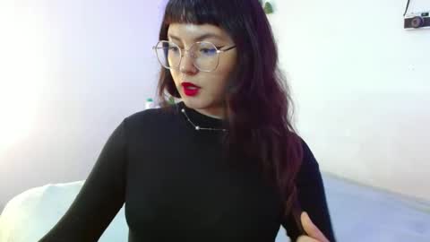 Snapshot of mily_baker chatting on February 28, 2025, 11:34 pm mily_baker online show from February 28, 2025, 11:34 pm