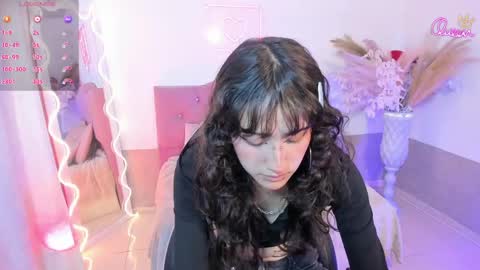 mily_tay online show from April 16, 2026, 12:28 pm