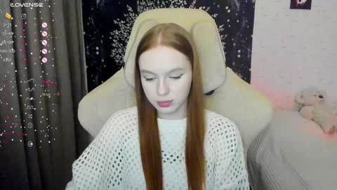 Snapshot of milymi_ chatting on January 21, 2025, 11:34 pm Milena and Jasper online show from January 21, 2025, 11:34 pm