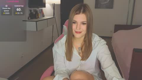 Snapshot of mimi_meow20 chatting on September 25, 2025, 8:45 pm Mimi online show from September 25, 2025, 8:45 pm
