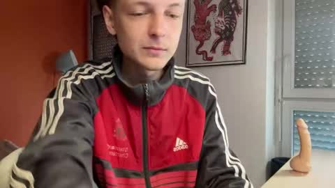 mimiro12 online show from April 12, 2026, 12:43 pm