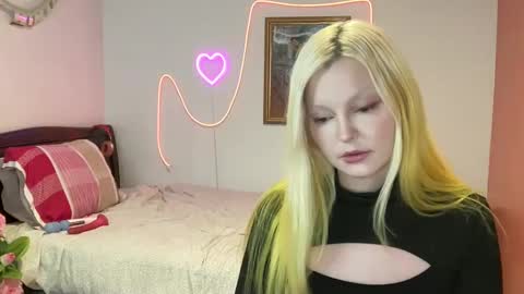 Snapshot of mimsymarlo chatting on February 1, 2025, 10:23 pm mimsymarlo online show from February 1, 2025, 10:23 pm