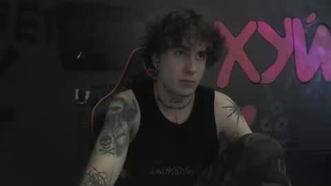 Snapshot of min1pekka chatting on October 19, 2025, 3:01 pm Max online show from October 19, 2025, 3:01 pm