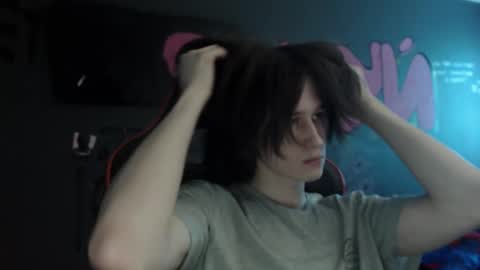 Snapshot of min1pekka chatting on November 26, 2025, 2:34 am Max online show from November 26, 2025, 2:34 am