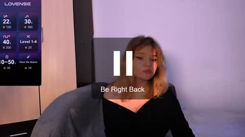 hi Im Mina  online show from December 10, 2024, 5:07 am