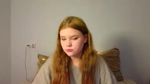 Snapshot of mina27372 chatting on February 6, 2026, 7:56 am hi Im Mina online show from February 6, 2026, 7:56 am