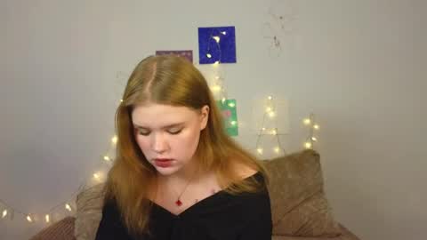 hi Im Mina  online show from April 11, 2026, 9:57 am