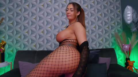 Mina online show from March 27, 2026, 9:21 am