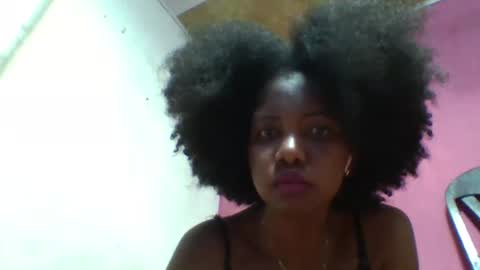 minachocolate online show from May 5, 2026, 2:52 am