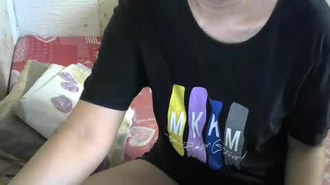 Snapshot of minaforu chatting on December 17, 2024, 5:40 am Mnaforu online show from December 17, 2024, 5:40 am