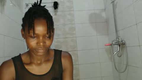 Snapshot of minatah6 chatting on November 11, 2025, 11:10 am minatah6 online show from November 11, 2025, 11:10 am