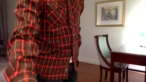 mince_alors online show from May 12, 2026, 2:08 am