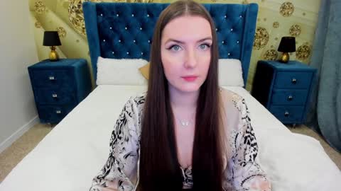 minchelskatrina online show from December 17, 2024, 12:33 pm