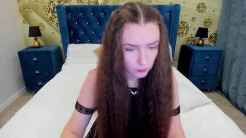 minchelskatrina online show from September 20, 2025, 7:09 am