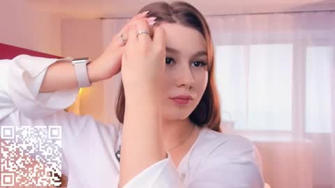 Snapshot of minditrelles chatting on October 29, 2025, 7:21 am Mindi online show from October 29, 2025, 7:21 am