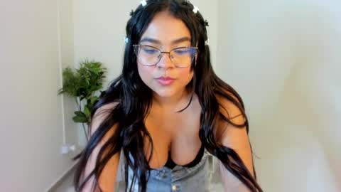 Mindy online show from May 30, 2026, 1:52 pm