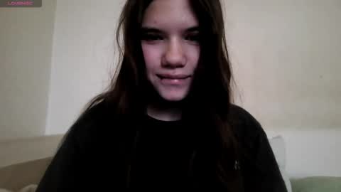 Amelia online show from October 27, 2025, 5:11 am