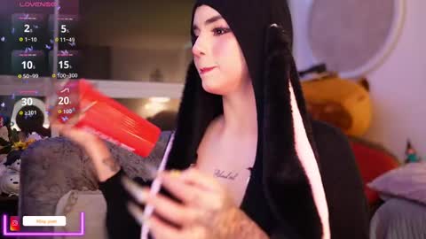 My name is Fer Nice to meet you  give it a thumbs up please its important online show from October 4, 2025, 5:05 am