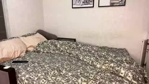 Snapshot of mingjorgenson chatting on October 12, 2025, 8:08 pm Luna Moon online show from October 12, 2025, 8:08 pm