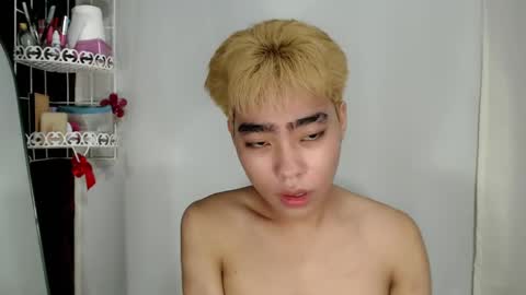 mingkla_man online show from April 23, 2026, 6:36 am