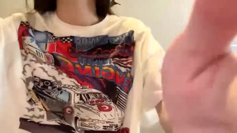 Snapshot of minhblomme chatting on September 21, 2025, 5:31 am Emilia online show from September 21, 2025, 5:31 am