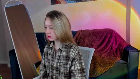 Snapshot of mini_allice chatting on February 9, 2026, 1:53 am Allice online show from February 9, 2026, 1:53 am