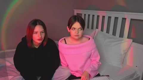 Snapshot of mini_bunny_mini chatting on September 17, 2025, 5:31 am KarinaLeila online show from September 17, 2025, 5:31 am