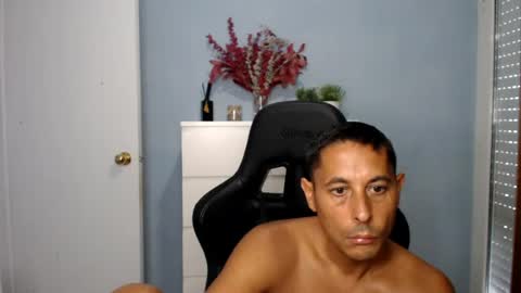 mini_pitbull online show from July 25, 2026, 11:08 am