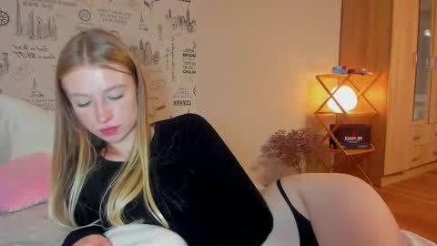 Snapshot of minidiva_ chatting on September 11, 2025, 6:19 pm Amelia online show from September 11, 2025, 6:19 pm