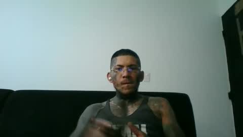 Snapshot of miniimgra chatting on December 14, 2025, 11:20 pm miniimgra online show from December 14, 2025, 11:20 pm