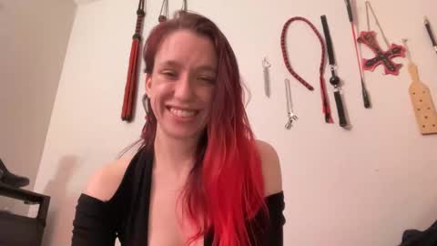 Snapshot of minnyminx chatting on January 31, 2025, 1:22 am Minx online show from January 31, 2025, 1:22 am