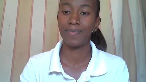 Snapshot of minouch211907 chatting on January 27, 2025, 8:40 am minouch211907 online show from January 27, 2025, 8:40 am