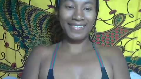 Snapshot of minouch211907 chatting on October 16, 2025, 5:25 pm minouch211907 online show from October 16, 2025, 5:25 pm